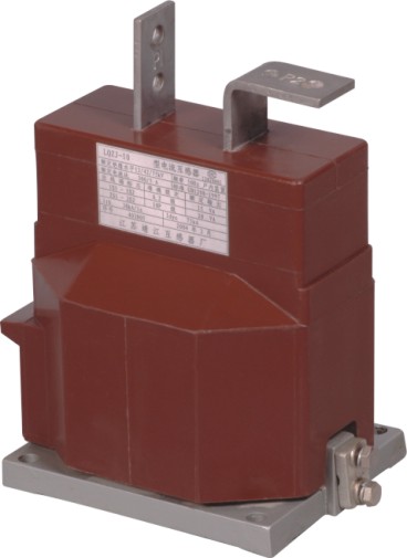LQZBJ3-10型电流互感器